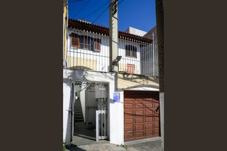 Casa para alugar com 412m², 4 quartos e 6 vagasFachada