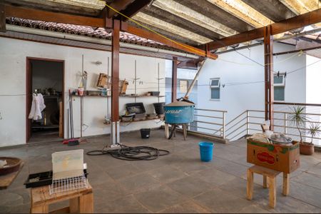 Casa para alugar com 412m², 4 quartos e 6 vagasEdícula - Varanda