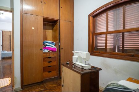 Casa para alugar com 412m², 4 quartos e 6 vagasQuarto