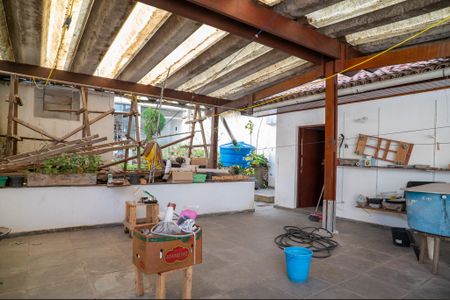 Casa para alugar com 412m², 4 quartos e 6 vagasEdícula - Varanda