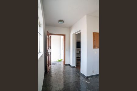 Casa para alugar com 412m², 4 quartos e 6 vagasHall de entrada