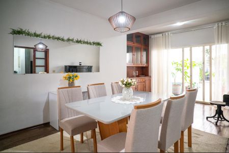 Casa para alugar com 412m², 4 quartos e 6 vagasSala de Jantar