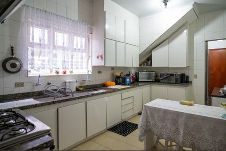 Casa para alugar com 412m², 4 quartos e 6 vagasCozinha
