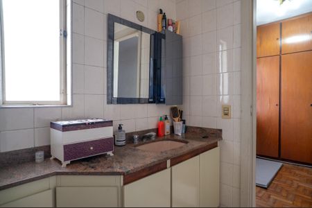 Casa para alugar com 412m², 4 quartos e 6 vagasBanheiro da Suíte 4