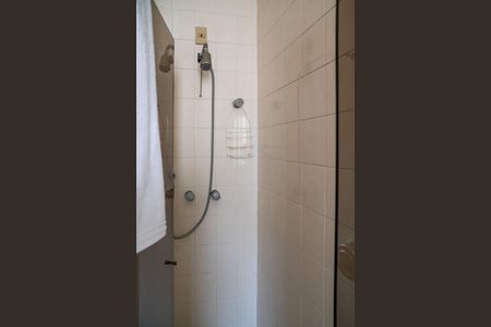 Casa para alugar com 412m², 4 quartos e 6 vagasBanheiro da Suíte 4