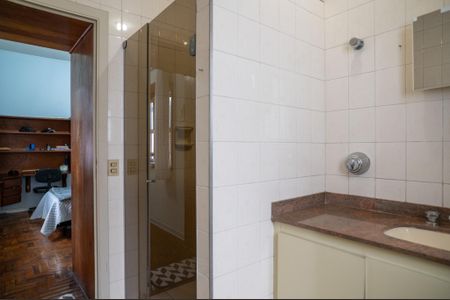 Casa para alugar com 412m², 4 quartos e 6 vagasBanheiro da Suíte 2