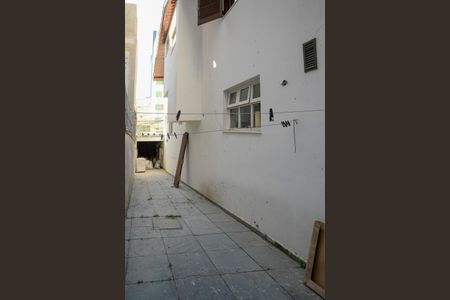 Casa para alugar com 412m², 4 quartos e 6 vagasQuintal