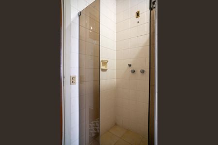 Casa para alugar com 412m², 4 quartos e 6 vagasBanheiro da Suíte 2