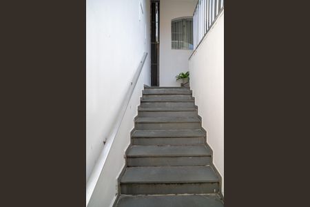 Casa para alugar com 412m², 4 quartos e 6 vagasEntrada