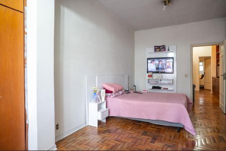 Casa para alugar com 412m², 4 quartos e 6 vagasSuíte 4