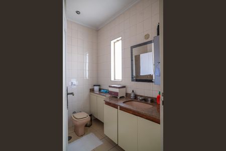 Casa para alugar com 412m², 4 quartos e 6 vagasBanheiro da Suíte 4