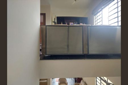 Casa à venda com 360m², 3 quartos e 4 vagas