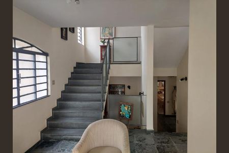 Casa à venda com 360m², 3 quartos e 4 vagas