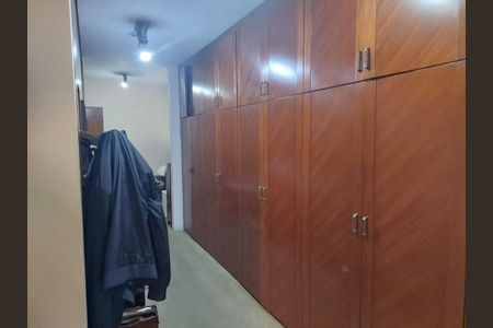 Casa à venda com 360m², 3 quartos e 4 vagas