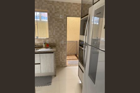 Casa à venda com 250m², 4 quartos e 4 vagas