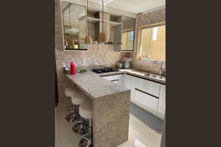 Casa à venda com 250m², 4 quartos e 4 vagas