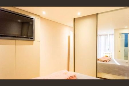 Casa à venda com 218m², 4 quartos e 7 vagas