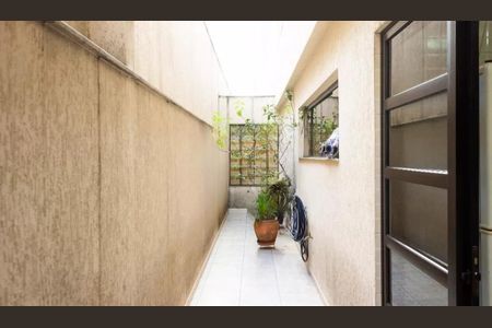 Casa à venda com 218m², 4 quartos e 7 vagas