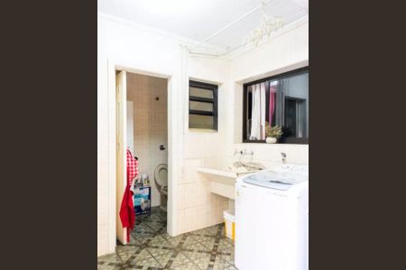 Casa à venda com 218m², 4 quartos e 7 vagas