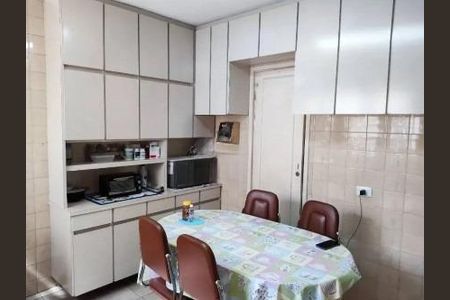 Casa à venda com 118m², 2 quartos e 1 vaga