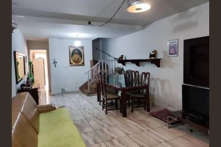 Casa à venda com 118m², 2 quartos e 1 vaga