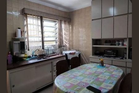 Casa à venda com 118m², 2 quartos e 1 vaga