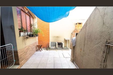 Casa à venda com 250m², 5 quartos e sem vaga