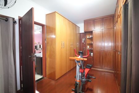 Casa à venda com 489m², 3 quartos e 5 vagasQuarto 2