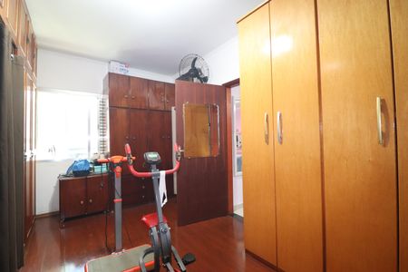 Casa à venda com 489m², 3 quartos e 5 vagasQuarto 2