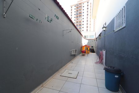 Casa à venda com 489m², 3 quartos e 5 vagasCorredor Lateral
