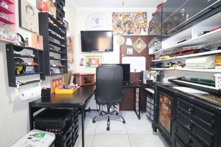 Casa à venda com 489m², 3 quartos e 5 vagasEscritório