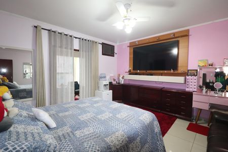 Casa à venda com 489m², 3 quartos e 5 vagasSuíte