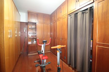 Casa à venda com 489m², 3 quartos e 5 vagasQuarto 2