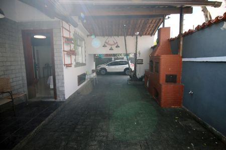 Casa à venda com 137m², 3 quartos e sem vagaÁrea gourmet - Churrasqueira