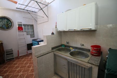 Casa à venda com 137m², 3 quartos e sem vagaÁrea de Serviço