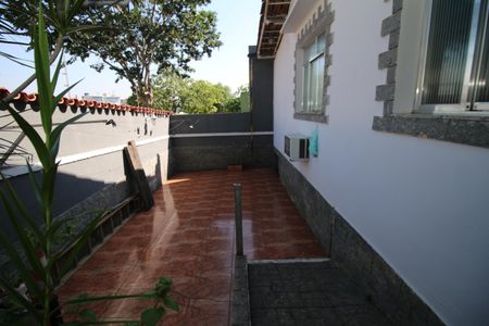 Casa à venda com 137m², 3 quartos e sem vagaQuintal e Canil