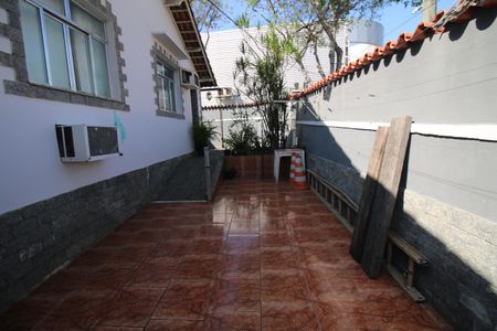 Casa à venda com 137m², 3 quartos e sem vagaQuintal e Canil