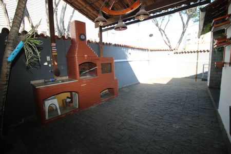 Casa à venda com 137m², 3 quartos e sem vagaÁrea gourmet - Churrasqueira