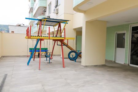 Apartamento para alugar com 75m², 3 quartos e 1 vaga Apartamento para alugar com 75m², 3 quartos e 1 vagaÁrea comum - Playground