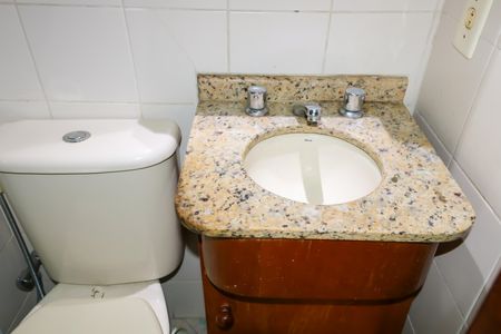 Apartamento para alugar com 75m², 3 quartos e 1 vaga Apartamento para alugar com 75m², 3 quartos e 1 vagaBanheiro Social
