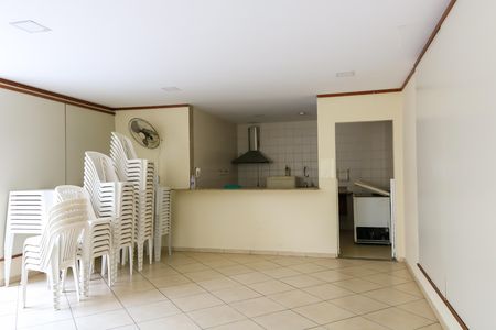 Apartamento para alugar com 75m², 3 quartos e 1 vaga Apartamento para alugar com 75m², 3 quartos e 1 vagaÁrea comum - Salão de festas