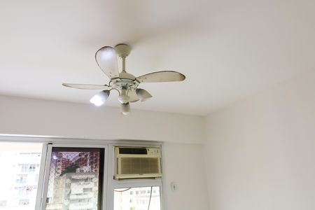 Apartamento para alugar com 75m², 3 quartos e 1 vaga Apartamento para alugar com 75m², 3 quartos e 1 vagaSala