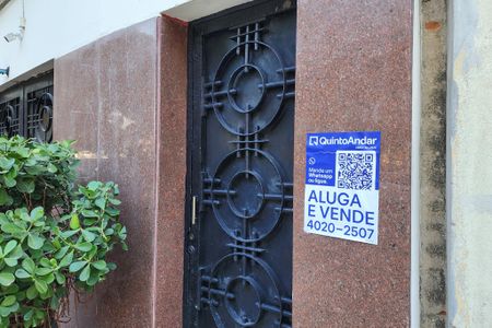 Apartamento à venda com 163m², 3 quartos e 1 vagaFachada e Plaquinha