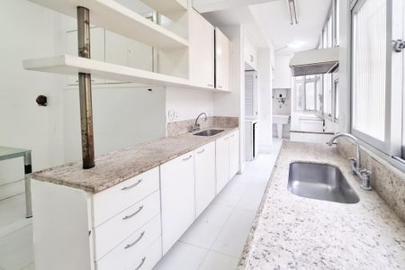 Apartamento à venda com 163m², 3 quartos e 1 vagaCozinha