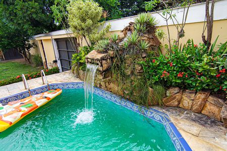 Casa à venda com 622m², 4 quartos e 2 vagasPiscina