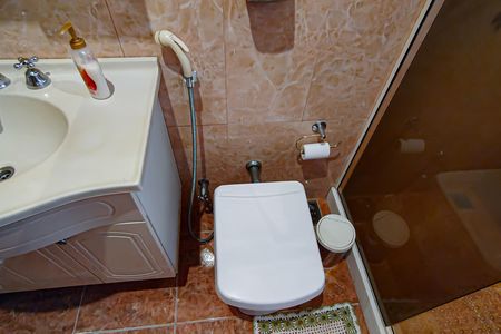 Casa à venda com 622m², 4 quartos e 2 vagasBanheiro/ Suite