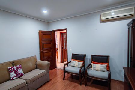 Casa à venda com 622m², 4 quartos e 2 vagasQuarto 1