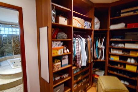 Casa à venda com 622m², 4 quartos e 2 vagasCloset/Suite  3 Master