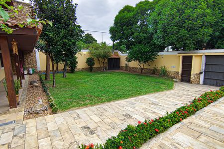 Casa à venda com 622m², 4 quartos e 2 vagasJardim