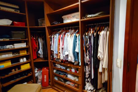 Casa à venda com 622m², 4 quartos e 2 vagasCloset/Suite  3 Master